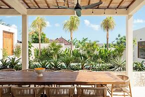 Rumah Tiha by Alfred in Bali