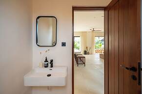 Rumah Tiha by Alfred in Bali