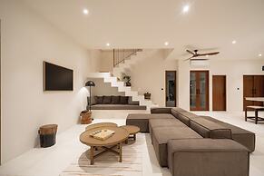 Rumah Tiha by Alfred in Bali