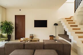 Rumah Tiha by Alfred in Bali