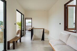 Rumah Tiha by Alfred in Bali