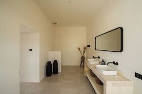 Rumah Tiha by Alfred in Bali