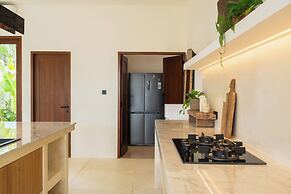 Rumah Tiha by Alfred in Bali