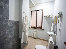 Montana Hotel