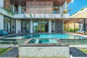 Villa Bedawang - 4BR Villa Seminyak