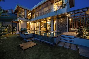 Villa Bedawang - 4BR Villa Seminyak