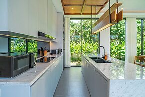 Villa Bedawang - 4BR Villa Seminyak
