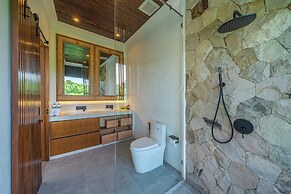 Villa Bedawang - 4BR Villa Seminyak