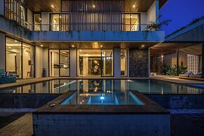 Villa Bedawang - 4BR Villa Seminyak