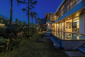 Villa Bedawang - 4BR Villa Seminyak