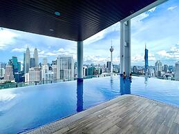 The Colony and the Luxe Infinity Pool