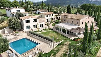 Borgo del Lago
