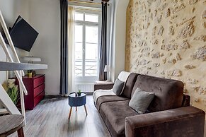 Charming Le Marais Mezzanine Studio