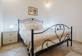 Casa Libertà 32