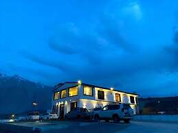 Starlit Hotel Skardu