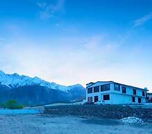 Starlit Hotel Skardu