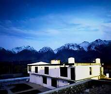 Starlit Hotel Skardu