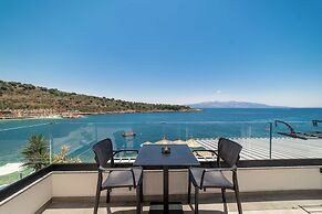 Lluka Sea Side
