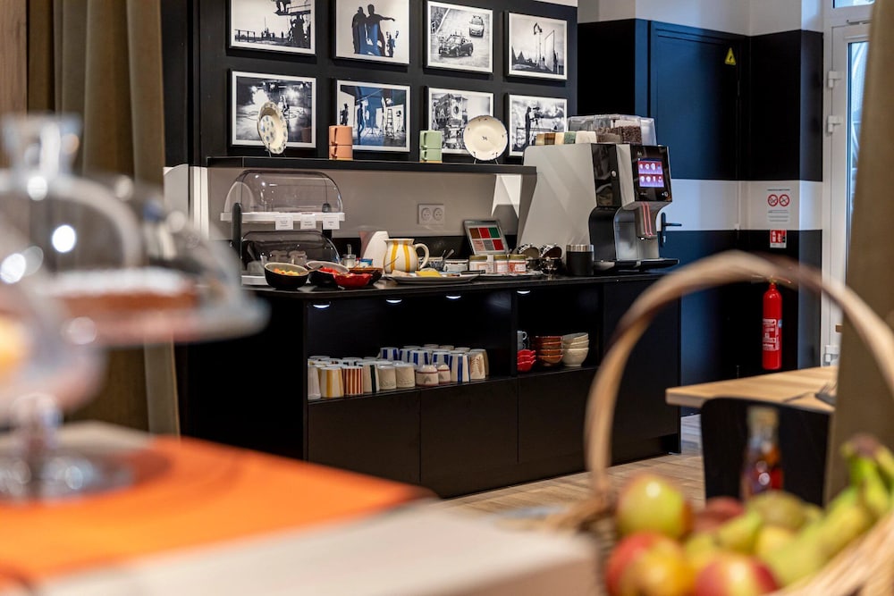 Dantan Hotel