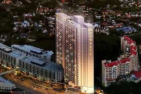 Dorsett Hartamas SkyPool & Chill