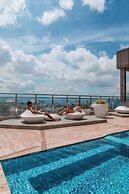 Dorsett Hartamas SkyPool & Chill