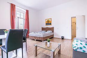 Large 5BR Central Flat Near Augarten