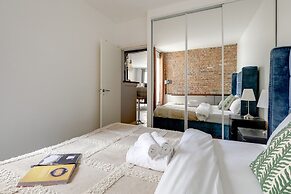 Modern Paris 2BR near Montparnasse