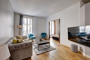 Modern Paris 2BR near Montparnasse