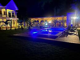 NGUCHIRO PALACE
