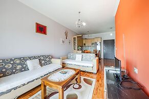 Urban Sea Escape 1BR With Beach Access