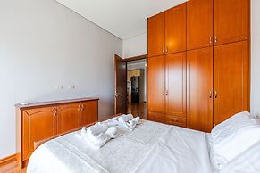 Urban Sea Escape 1BR With Beach Access