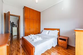 Urban Sea Escape 1BR With Beach Access