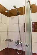 Urban Sea Escape 1BR With Beach Access