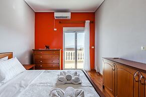 Urban Sea Escape 1BR With Beach Access