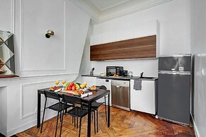 Chic 1BR Flat - Le Marais Charm