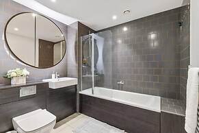 London Gateway Apartment