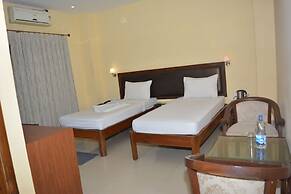 Hotel Golden Anchor Dhamara
