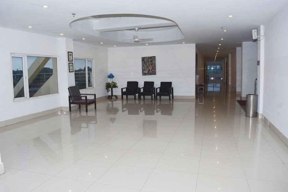 Hotel Golden Anchor Dhamara