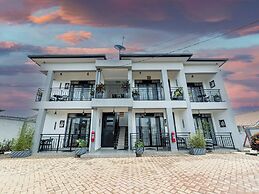 Apartment - Sleeps 4 - Parking - Balcony