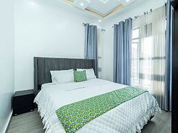 Apartment - Sleeps 4 - Parking - Balcony
