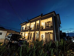 Apartment - Sleeps 4 - Parking - Balcony