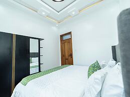 Apartment - Sleeps 4 - Parking - Balcony