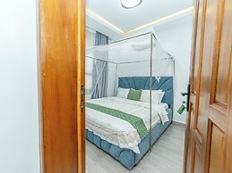 Apartment - Sleeps 4 - Parking - Balcony