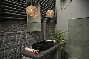 THE BALI HOUSE