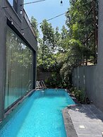 THE BALI HOUSE