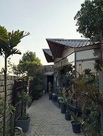 THE BALI HOUSE