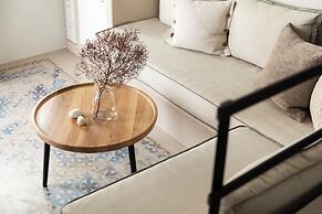 Chora Kythnos Suites