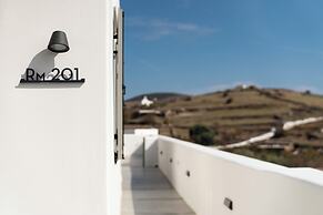 Chora Kythnos Suites