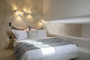 Chora Kythnos Suites