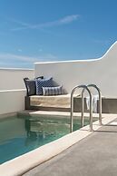 Chora Kythnos Suites